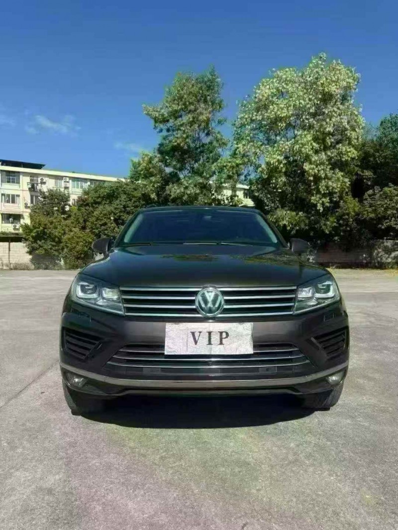 遵义17年大众途锐1