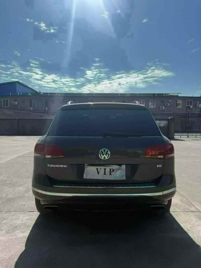 遵义17年大众途锐9