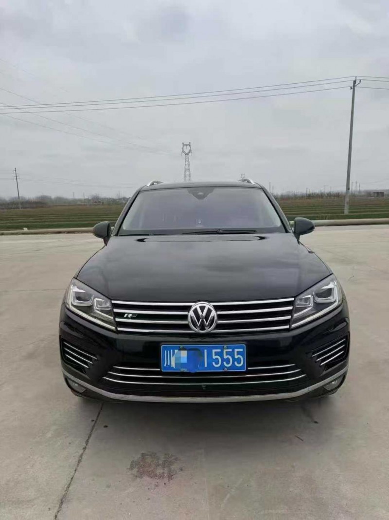 淄博17年大众途锐1