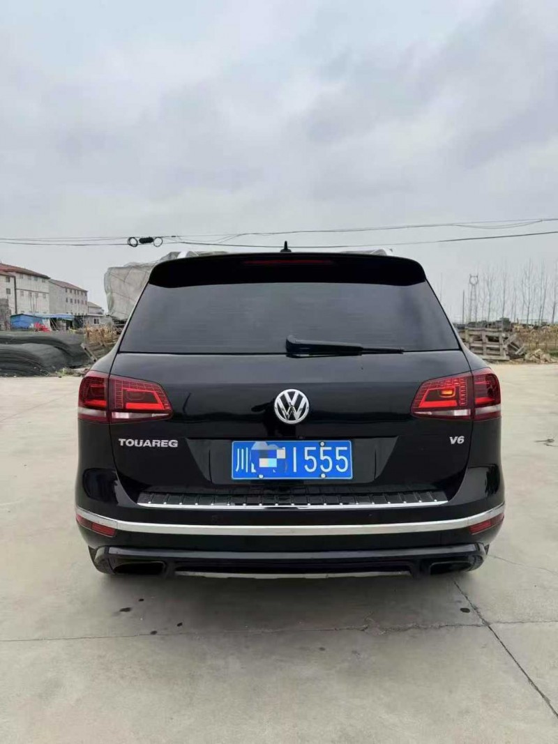 淄博17年大众途锐9