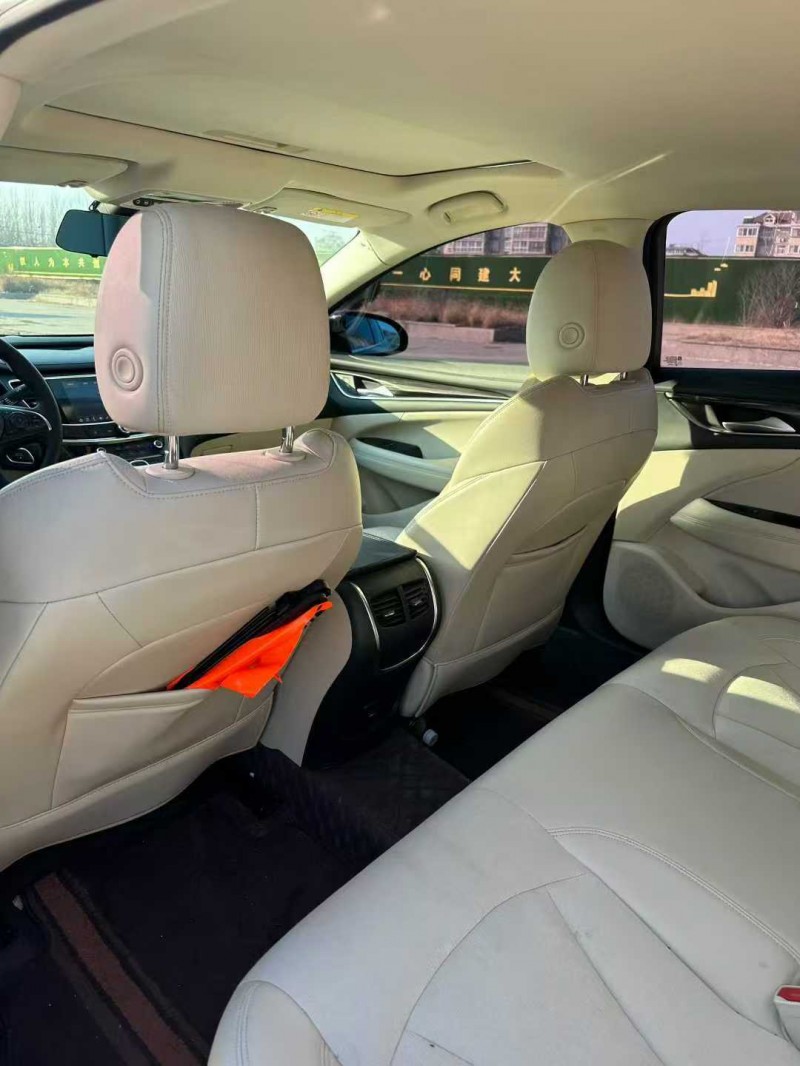 枣庄20年别克君越6