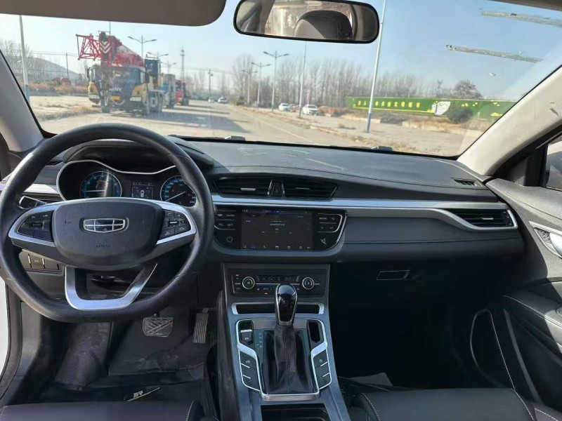 枣庄20年吉利帝豪4