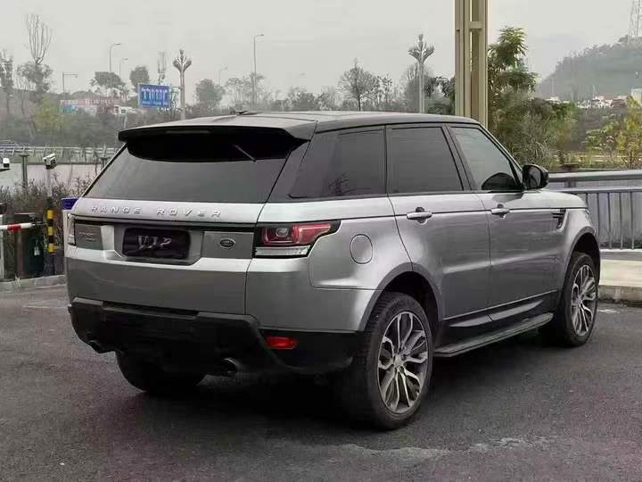 重庆16年路虎揽胜运动8