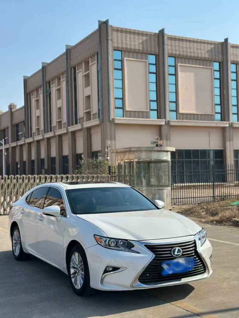 枣庄18年雷克萨斯ES3