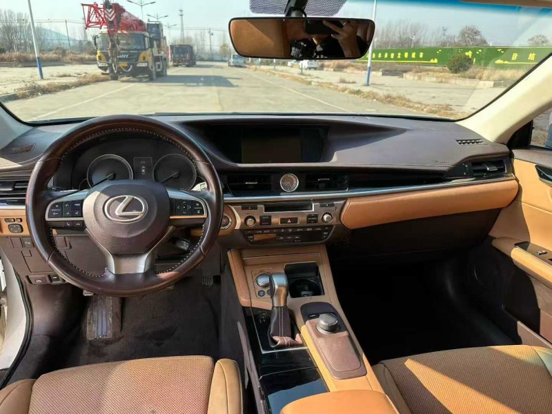 枣庄18年雷克萨斯ES4