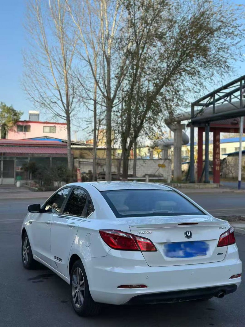 棗莊17年長安汽車逸動8