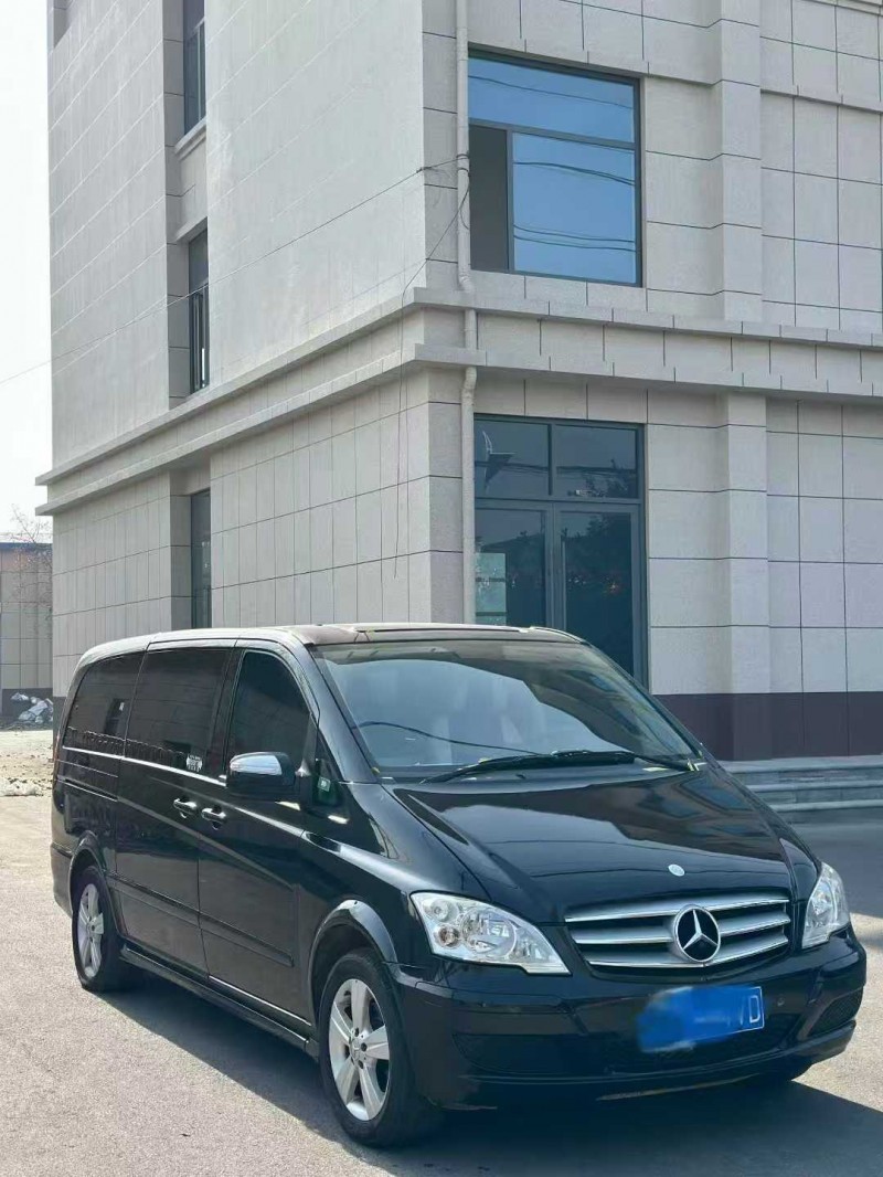 枣庄17年奔驰唯雅诺3