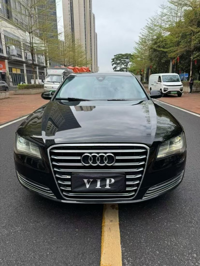 珠海13年奥迪A8L1