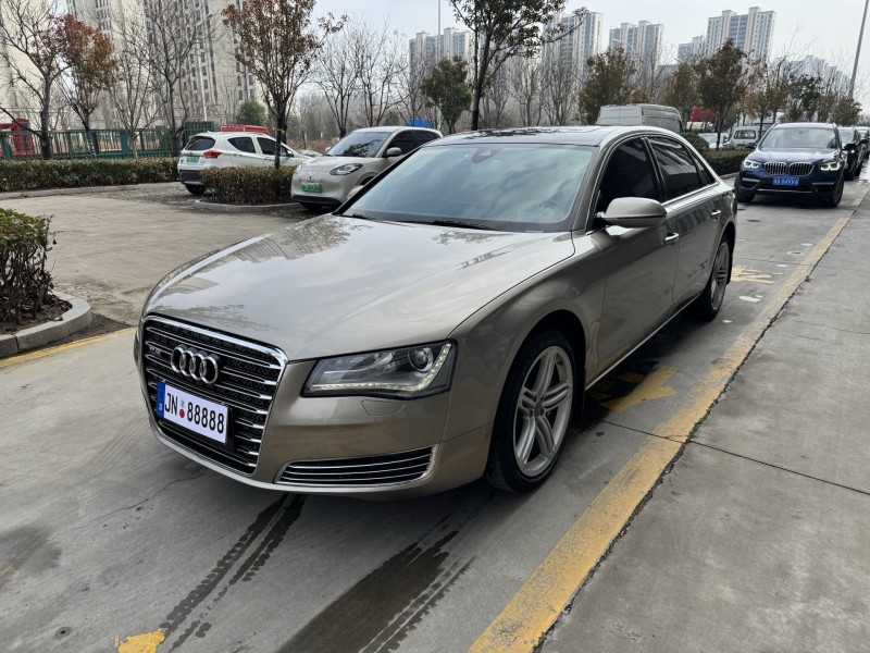 濟寧12年奧迪A8L3