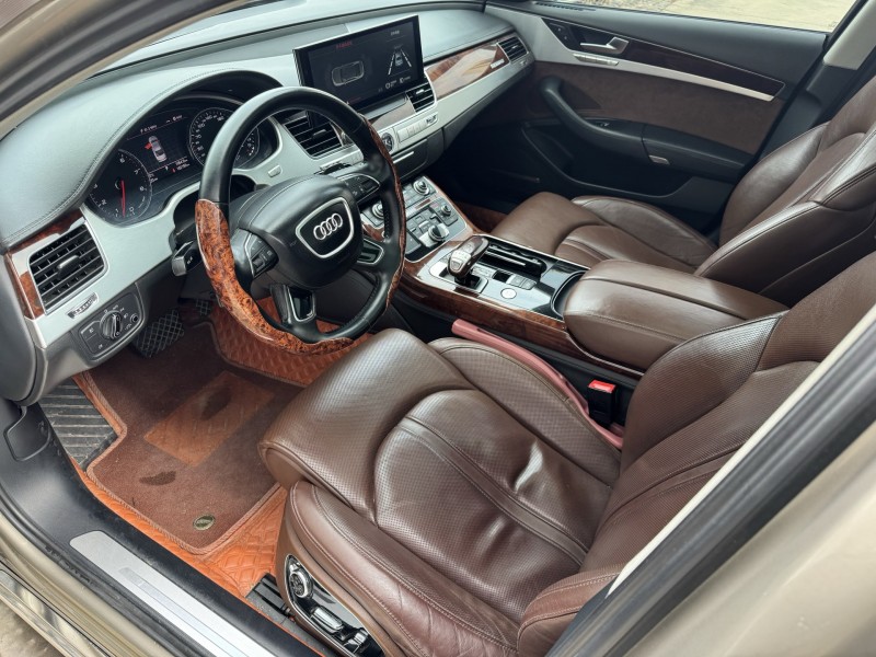 濟寧12年奧迪A8L5