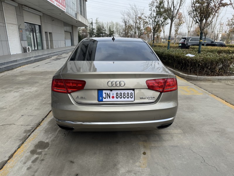 濟寧12年奧迪A8L9