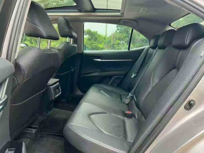 珠海23年丰田凯美瑞7