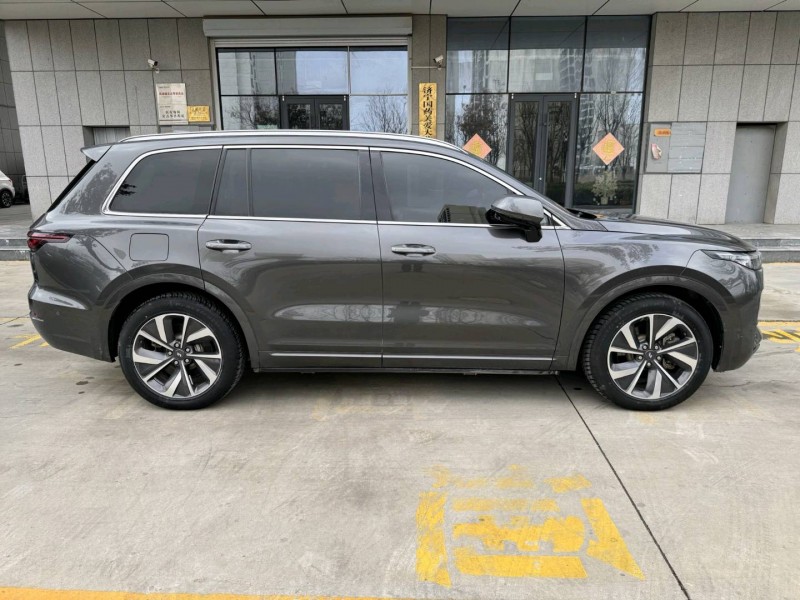 济宁22年理想理想ONE8