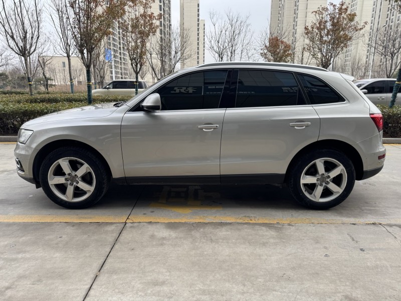 济宁17年奥迪Q57