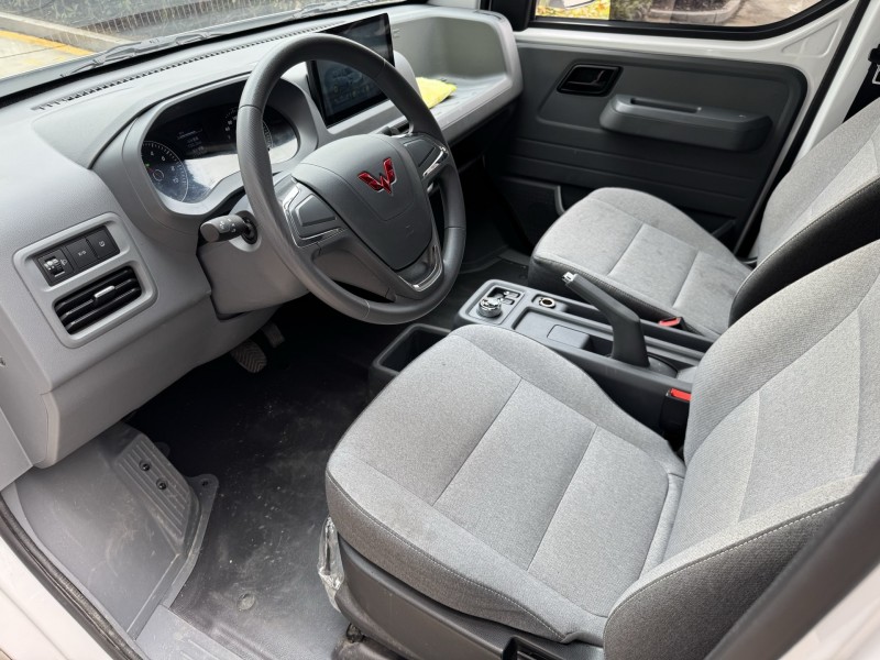 济宁25年五菱汽车扬光5