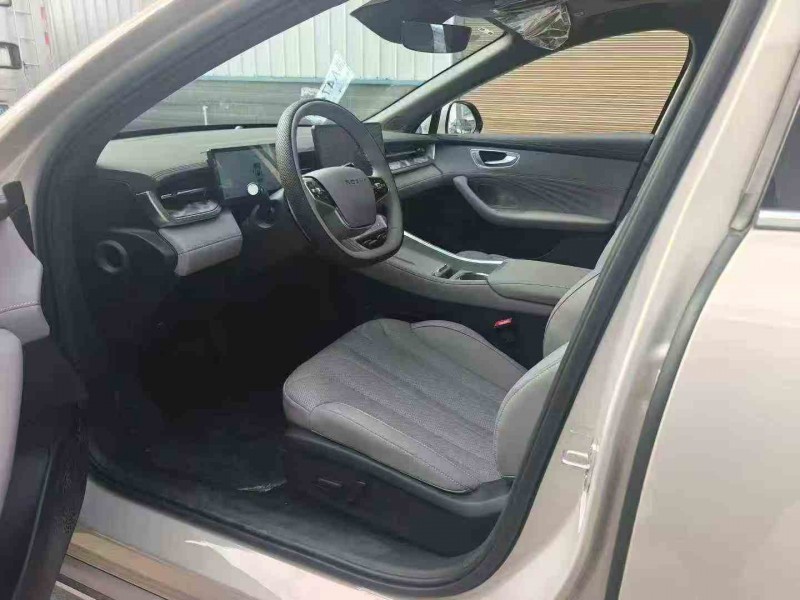 衡阳25年荣威M72