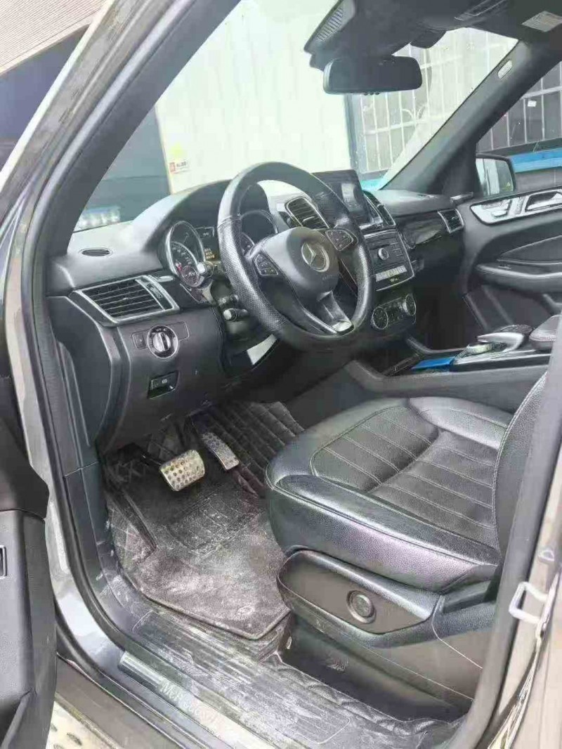 张家界19年奔驰GLE3