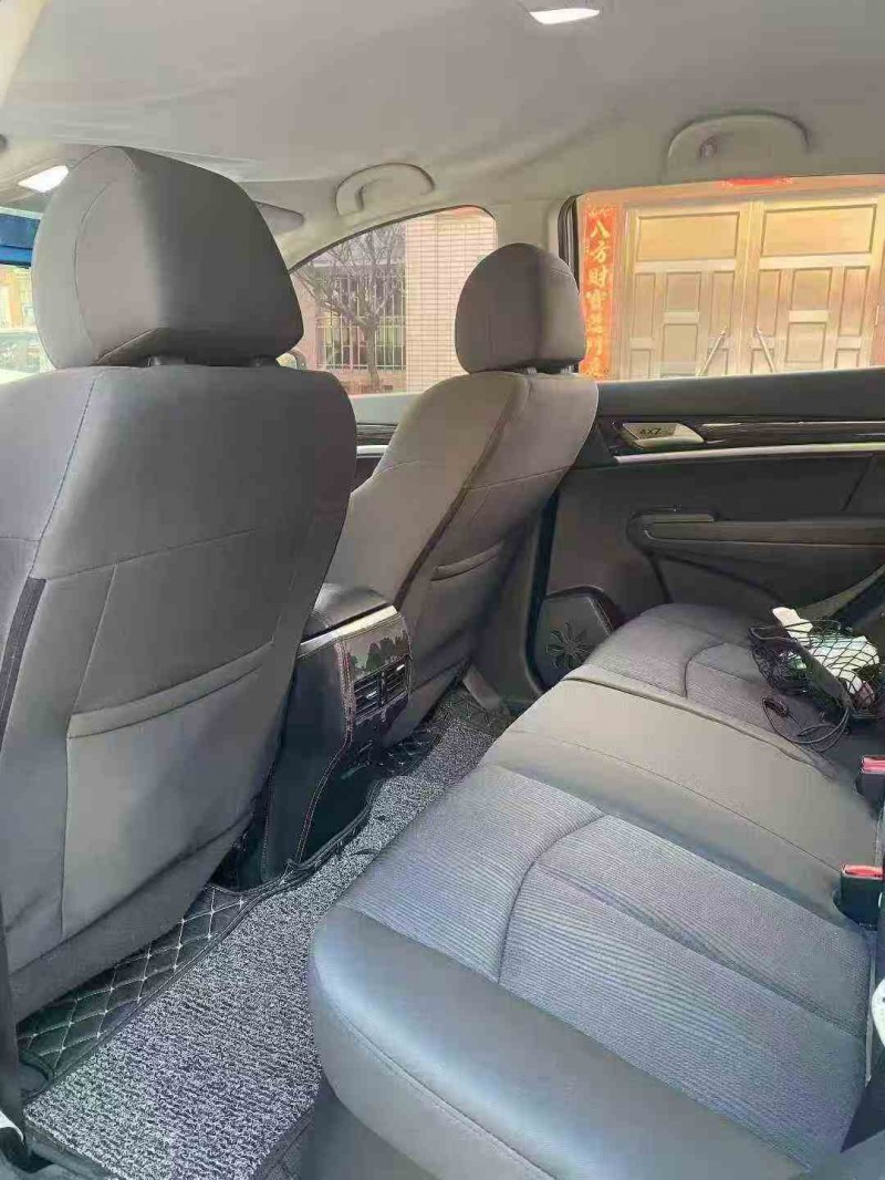 江門17年東風風神5