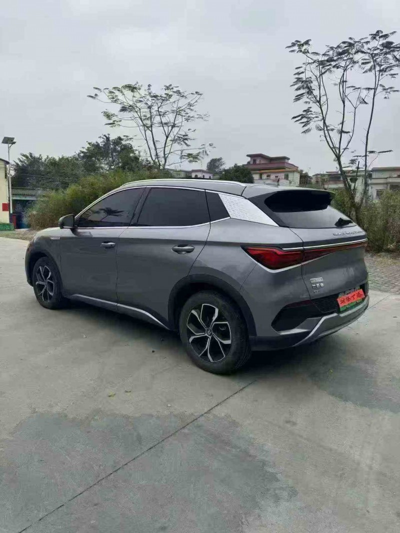 江門23年比亞迪元8