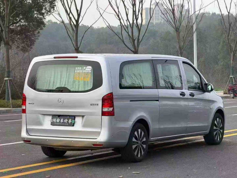 衡阳22年奔驰威霆8