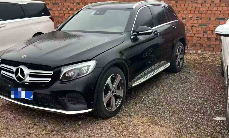 常州17年奔驰GLC3