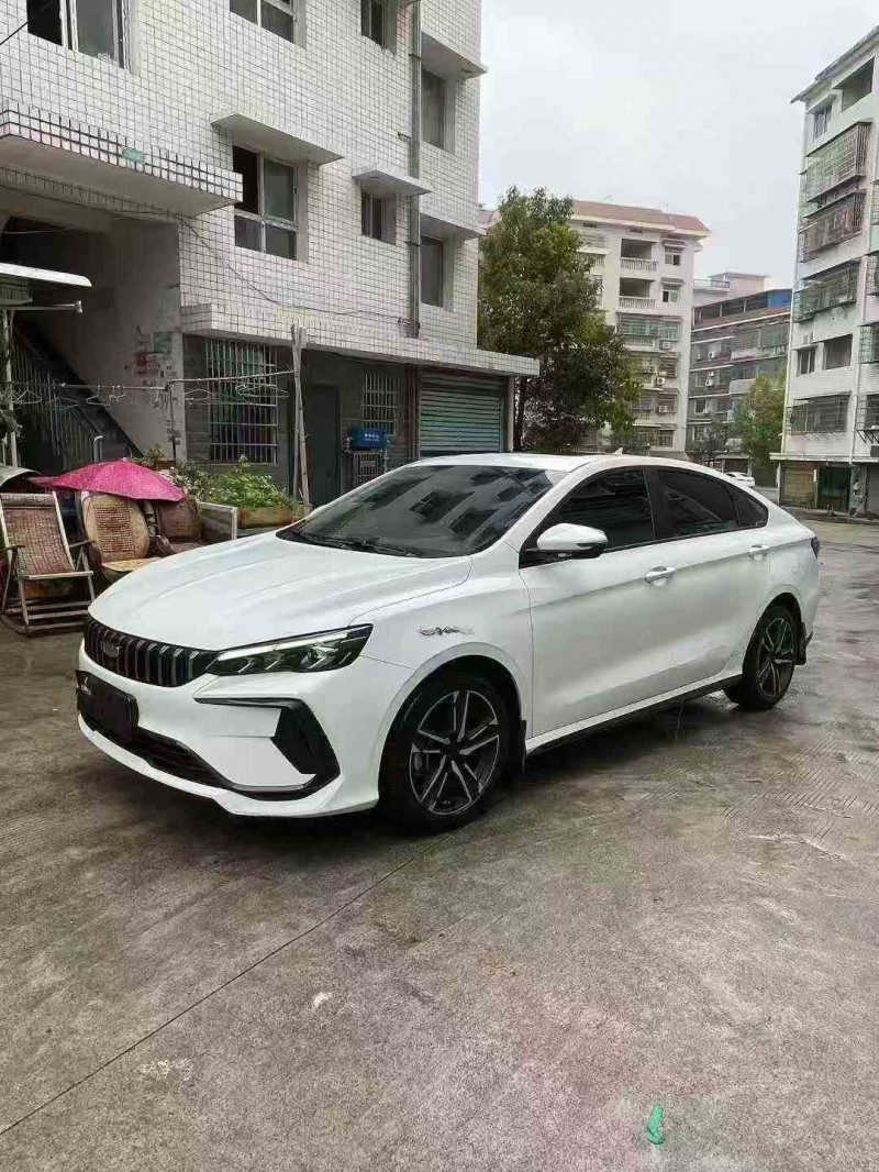 常德24年吉利缤瑞3