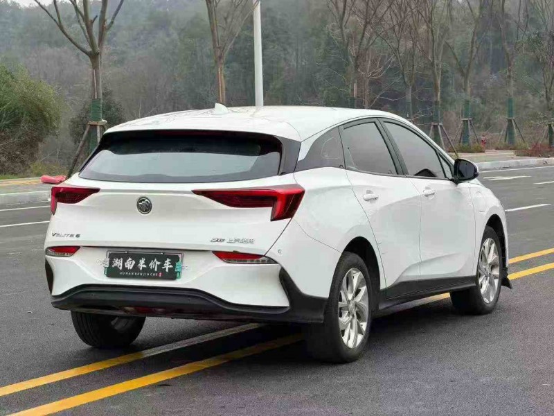 衡阳24年别克微蓝7