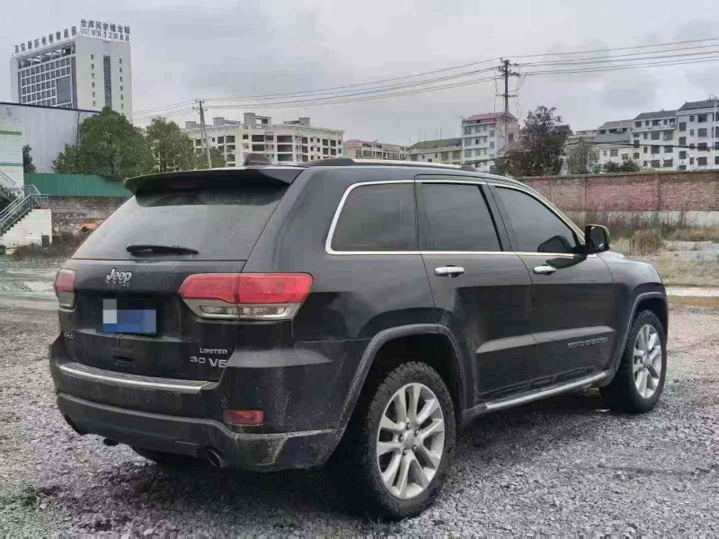 岳阳18年Jeep大切诺基7