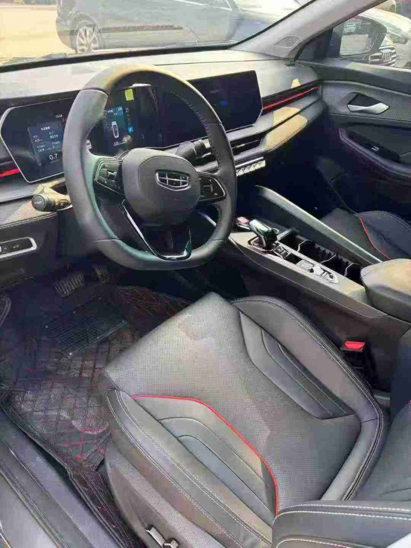 南宁25年吉利缤瑞4