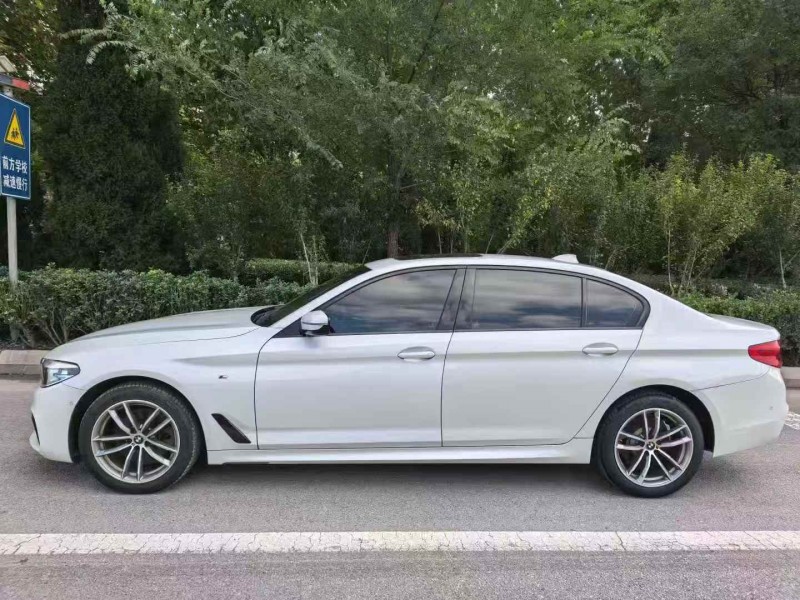 濱州19年寶馬5系3
