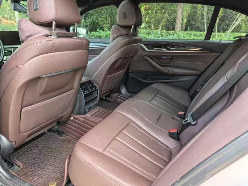 濱州19年寶馬5系8