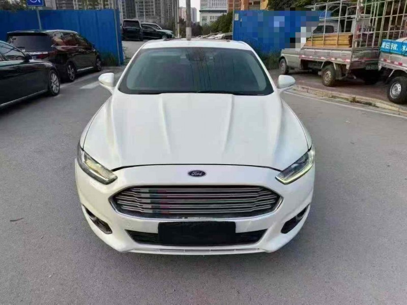 南宁15年福特蒙迪欧1