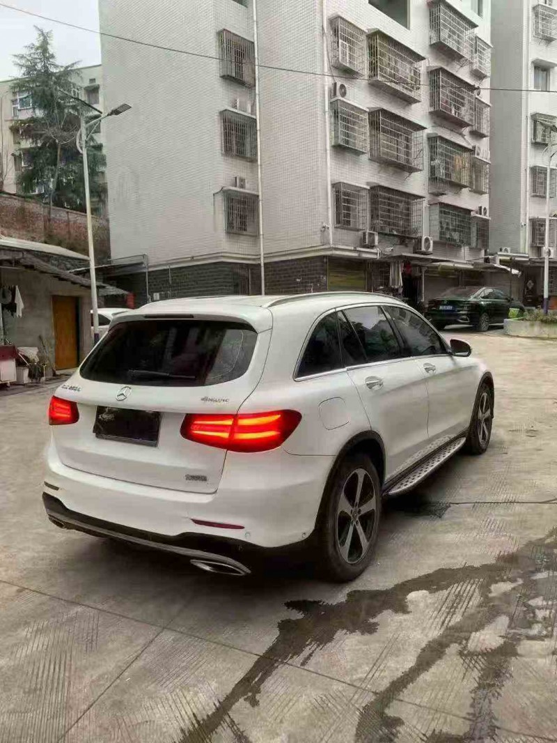 邵阳19年奔驰GLC7
