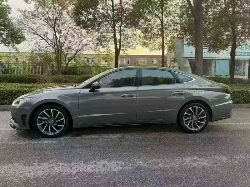 衡阳20年现代索纳塔7