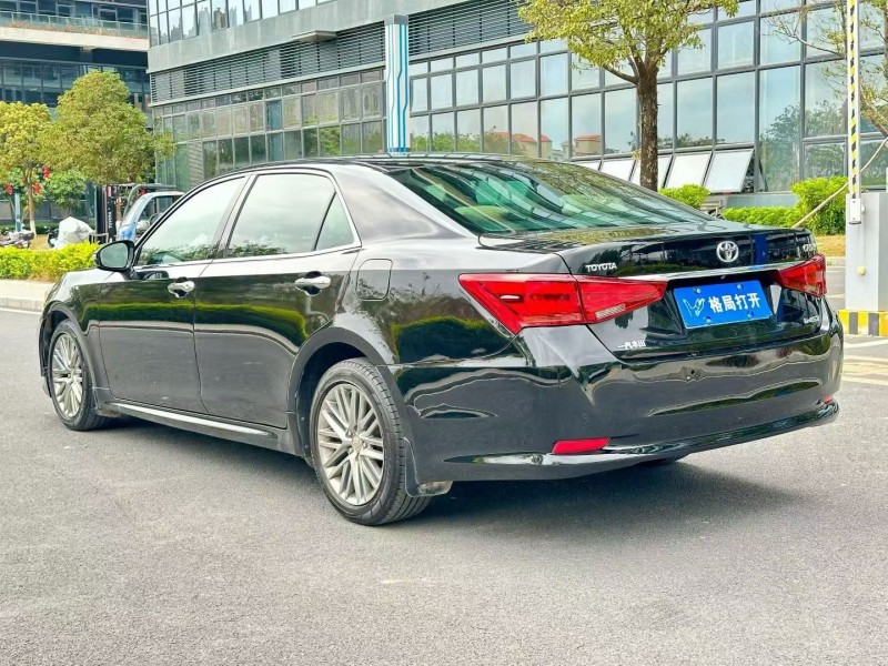 东莞18年丰田皇冠7