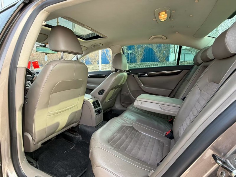 青岛13年大众迈腾5