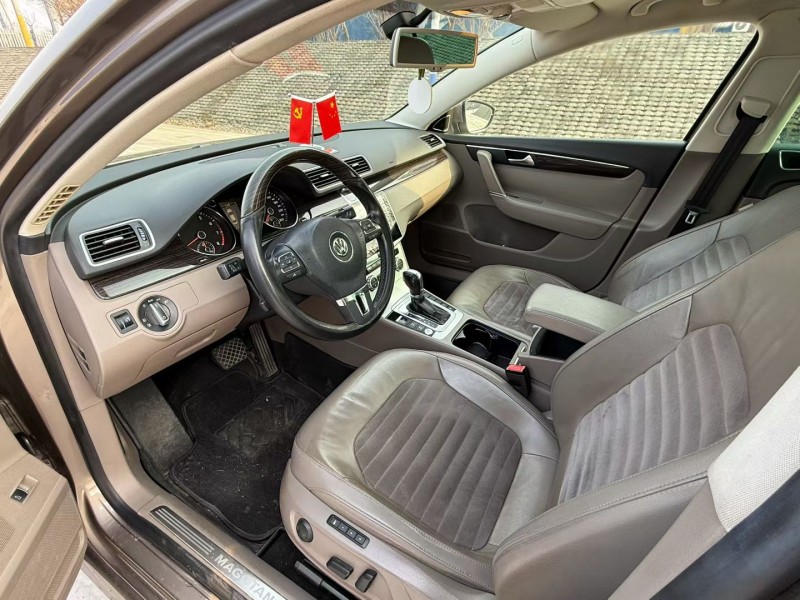 青岛13年大众迈腾6