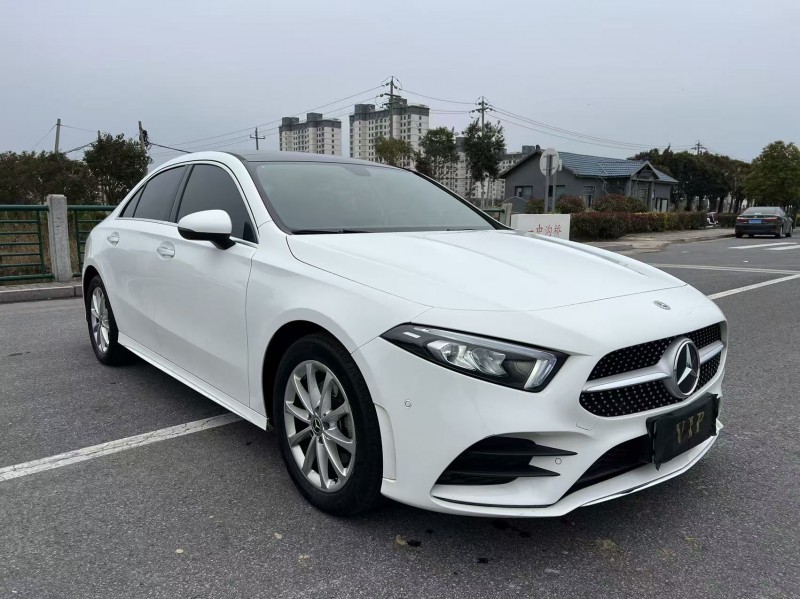 盐城22年奔驰A2