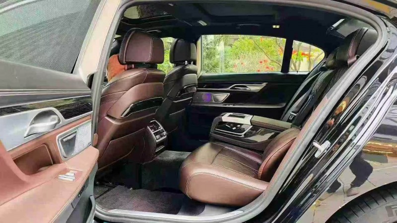 深圳19年寶馬7系4