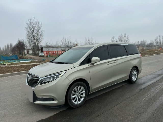 聊城17年別克GL82