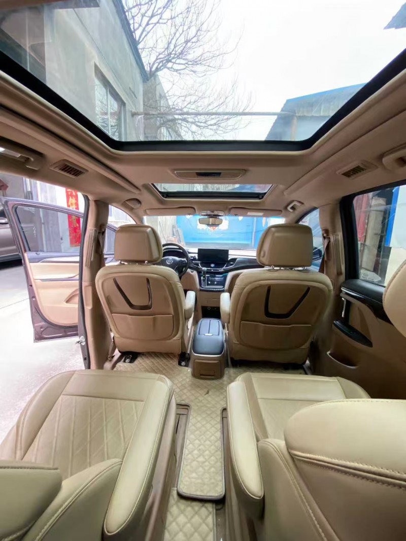 濰坊17年別克GL86