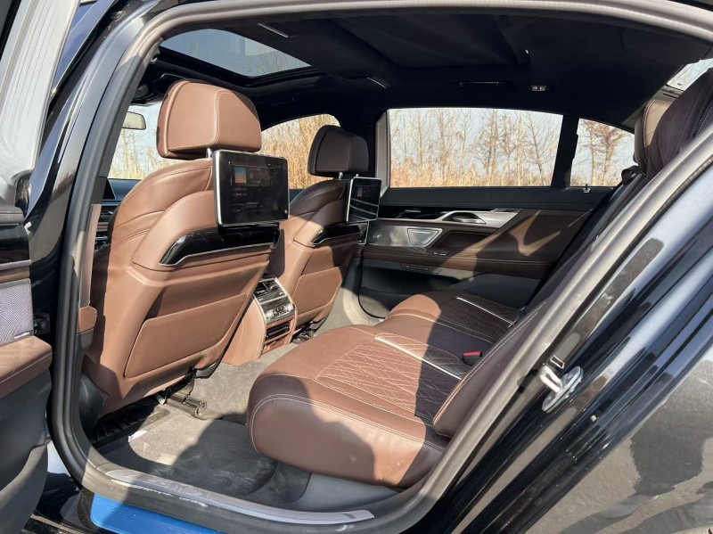 盐城23年宝马7系5