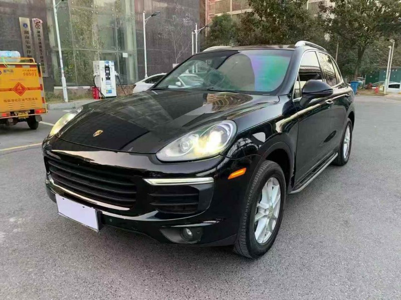 长沙17年保时捷卡宴2