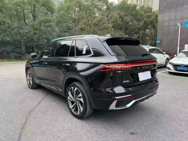 长沙25年吉利星越6