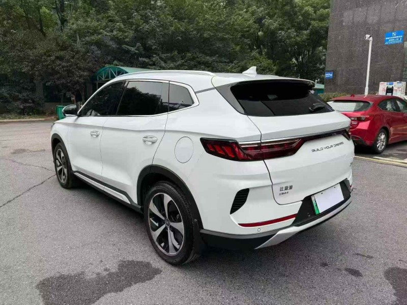 长沙23年比亚迪宋5