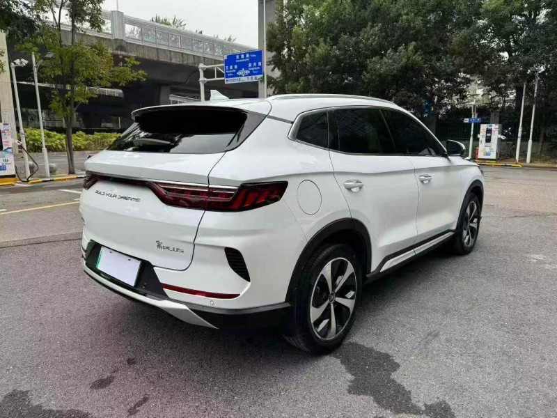 长沙23年比亚迪宋8