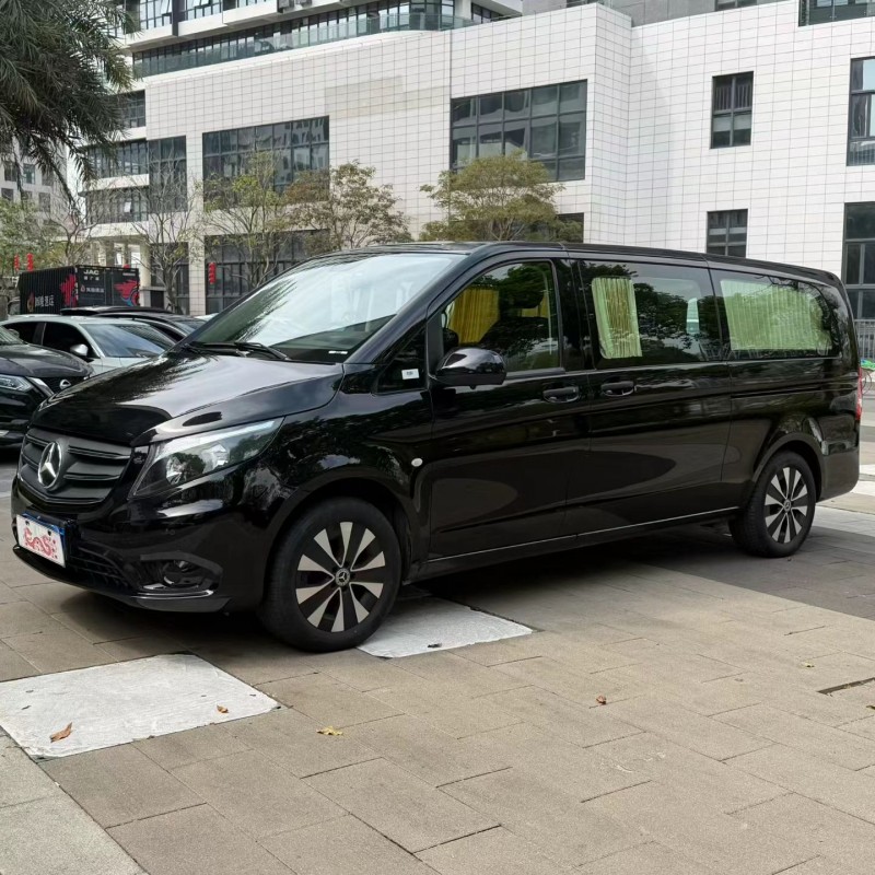 佛山23年奔驰威霆3