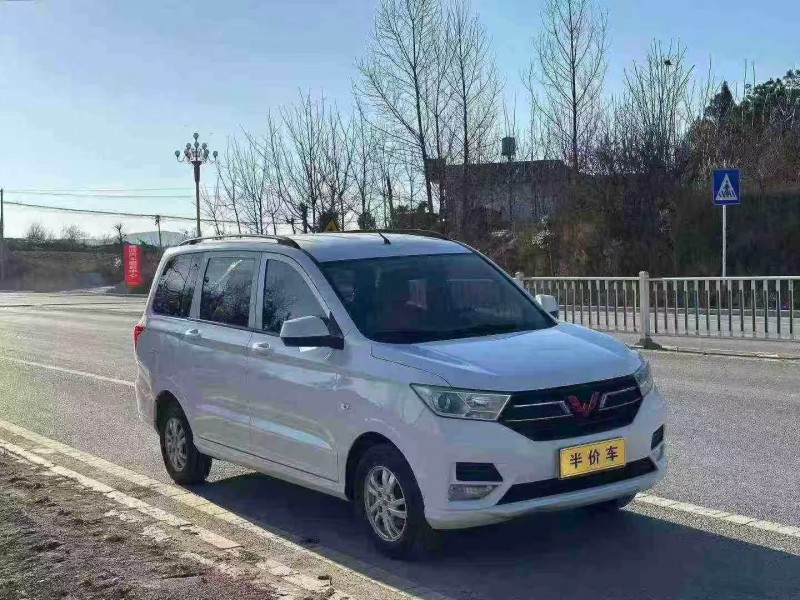 毕节20年五菱汽车宏光3