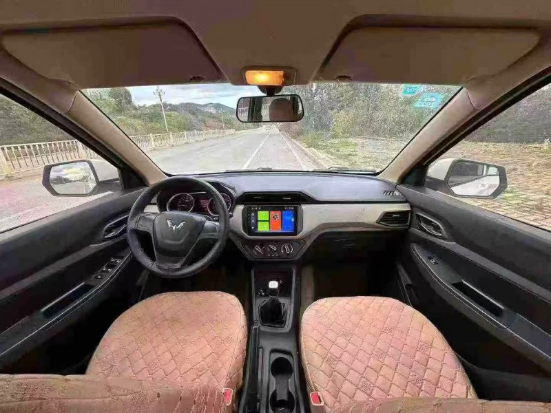 毕节20年五菱汽车宏光5