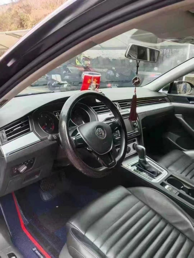 遵义18年大众迈腾4